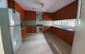 4 dormitorio chalet en Watthana, Tailandia. $4 600  por semana