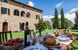 12 dormitorio villa 920 m² en Montalcino, Italia. 1 550 000 €