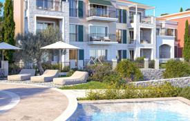 3 dormitorio piso 92 m² en Radovići, Montenegro. 716 000 €