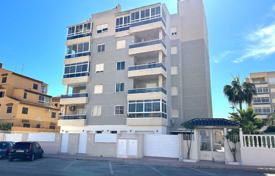 3 dormitorio chalet 117 m² en Torrevieja, España. 370 000 €