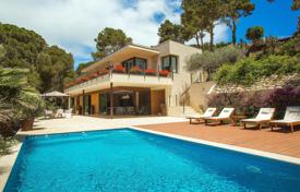 Villa – Tossa de Mar, Cataluña, España. 10 700 €  por semana
