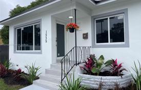 Casa de pueblo – North Miami, Florida, Estados Unidos. $765 000