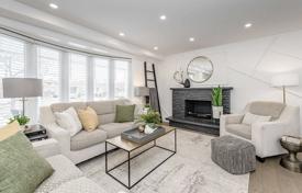 7 dormitorio casa de pueblo en Etobicoke, Canadá. C$1 946 000