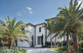 Villa – Miami Beach, Florida, Estados Unidos. $3 499 000