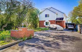 5 dormitorio casa de pueblo en Scarborough, Canadá. C$2 209 000