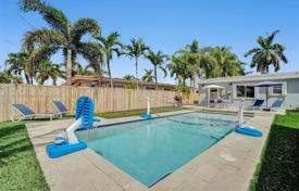 Casa de pueblo – Hallandale Beach, Florida, Estados Unidos. $830 000