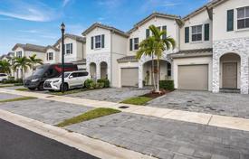 Casa de pueblo – Homestead, Florida, Estados Unidos. $399 000