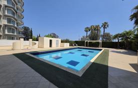 3 dormitorio piso 212 m² en Mouttagiaka, Chipre. 600 000 €