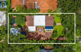 Casa de pueblo – Coral Gables, Florida, Estados Unidos. $2 199 000