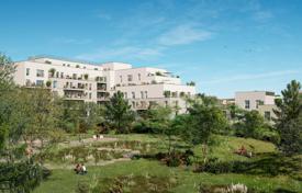 New residential complex with apartments en Ile-de-France, Francia. de 303 000 €