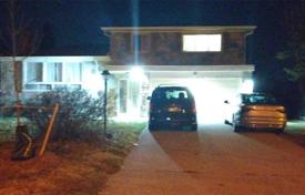 8 dormitorio casa de pueblo en Scarborough, Canadá. C$1 919 000