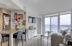 5 dormitorio piso en Etobicoke, Canadá. C$1 001 000