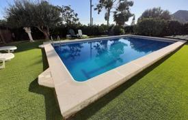 6 dormitorio casa de pueblo 465 m² en Barcelona, España. 995 000 €