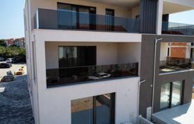 3 dormitorio piso 82 m² en Srima, Croacia. 354 000 €