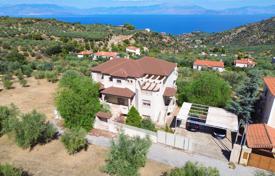 4 dormitorio casa de pueblo 340 m² en Peloponeso, Grecia. 450 000 €